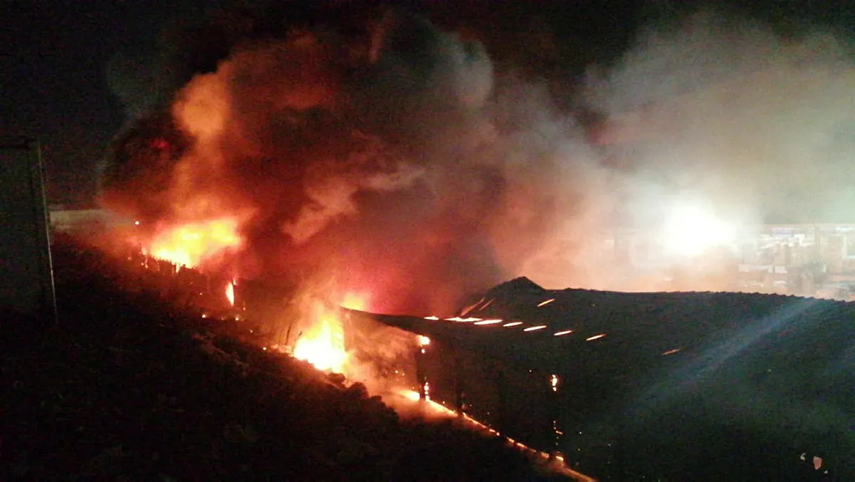 Son dakika: İstanbul Esenyurt'ta plastik fabrikasında yangın