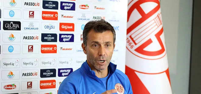 Süper Lig’de bir hoca daha istifa etti