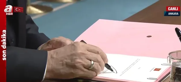 Son dakika: Seçim kararı Resmi Gazete’de! Başkan Erdoğan: Seçimlerin 14 Mayıs’ta yenilenmesi kararını imzaladım |