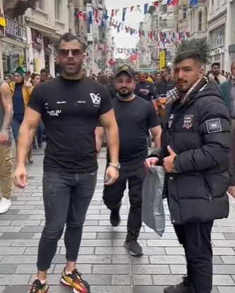 istiklal-caddesinde-tepki-toplayan-videoda-gercek-farkli-cikti-1668960018926.jpg