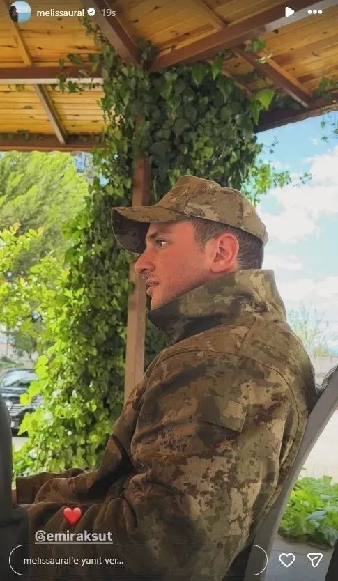 sibel-canin-gurur-gunu-emir-aksut-asker-ocaginda-1775892051328.jpeg Sibel Can’ın gurur günü: Emir Aksüt asker ocağında - 3