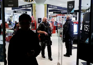 Londra'da metro istasyonu tahliye ediliyor!