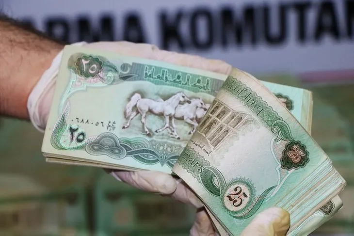 Türkiye’ye yasa dışı yollardan sokulan 1 milyon Irak dinarı ele geçirildi