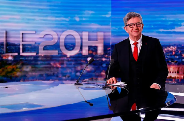 Fransa'da Jean-Luc Melenchon 2022 cumhurbaşkanlığı seçimi için adaylığını açıkladı - 1
