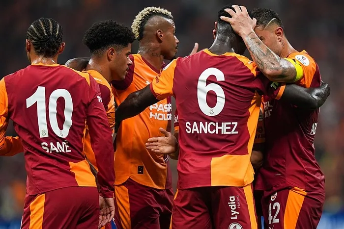 galatasaray-caykur-rizespor-maci-aslan-3-puan-icin-sahada-1756582311637.jpeg FOTOĞRAF (AA)