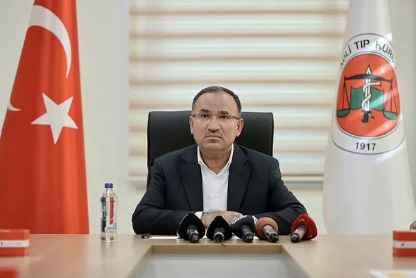 Bakanlar deprem bölgesinde anbean çalışmaları takip ediyor! Sıcak gelişmelere anlık reaksiyon sağlanıyor