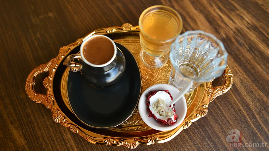 40 yıl hatırı var! Türk kahvesi neden küçük fincanda içilir? Sebebi çok başkaymış... 4