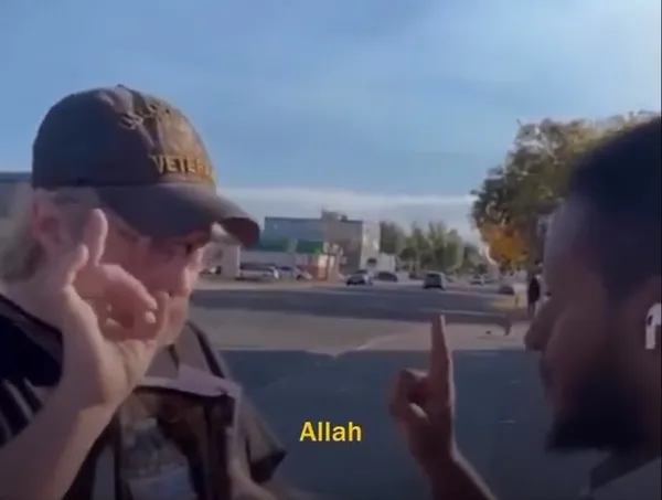 Müslüman olmaya karar verdi İslam’a şereflendi! Gazze’de yaşananlardan etkilendi! Duygu dolu anlar...