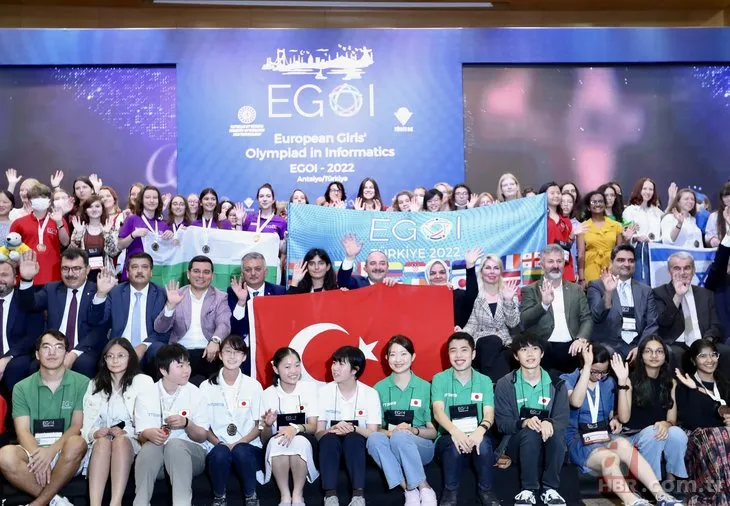 Bu gurur Türkiye’nin! Avrupa Kızlar Bilgisayar Olimpiyatı sınırları aştı! En yüksek puan Duru Özer‘den
