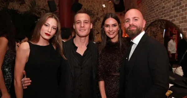 yasemin-ozilhan-serenay-sarikaya-ile-arasina-mesafe-koydu-hande-ercelle-samimiyeti-ilerletmeye-baslatti-1620194248691.jpg Serenay out Hande in! Yasemin Özilhan tarafını belli etti - 1