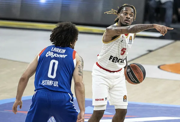 son-dakika-anadolu-efes-euroleaguede-monacoyu-devirdi-1637349620692.jpg Son dakika: Anadolu Efes Euroleague'de Monaco'yu devirdi - 1