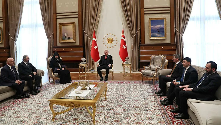 baskan-erdogandan-onemli-kabul-1579016333282.jpg Başkan Erdoğan, Türkiye Ermenileri 85'inci Patriği Sahak Maşalyan'ı kabul etti - 1