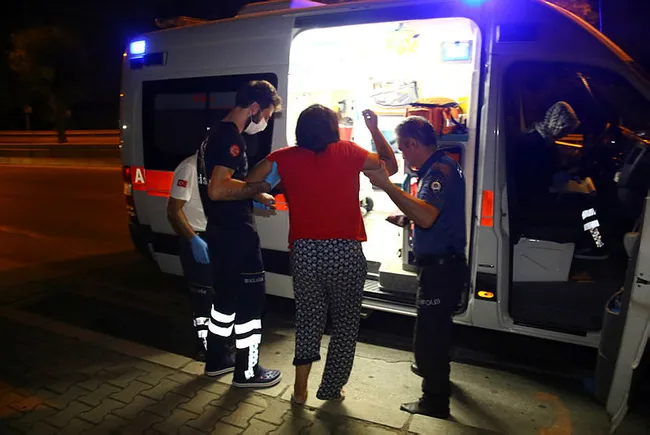 Adana’da korkunç olay! Kadını taciz edip dövdü sonra arabadan attı - 2