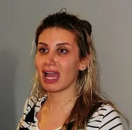 İrem Dericinin sapık hayranı kapıya dayandı!