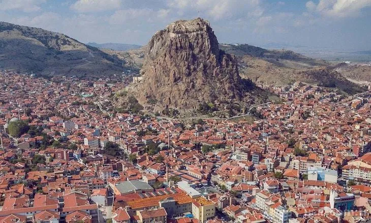 Türkiye’nin 81 ilinde koronavirüs renk haritası değişti! En yüksek riskli iller açıklandı! İşte şehirlerin risk durumu