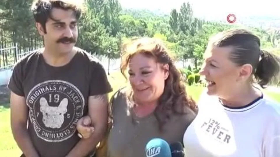 Yaprak Dökümü dizisinin Neyyir Hanımı Bedia Ener Öztep hayatını kaybetti