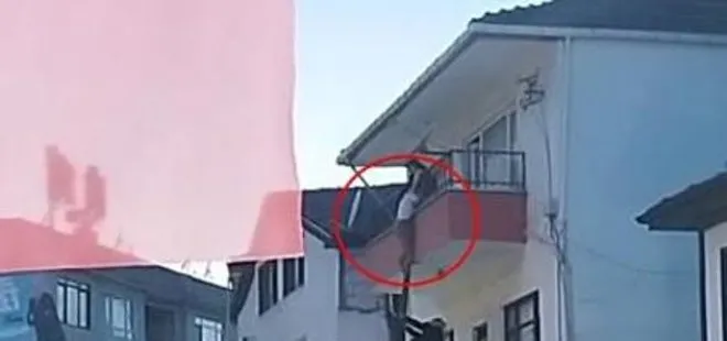 Korku dolu anlar! 2’nci kattan düşen down sendromlu Zeynep’i havada yakaladı