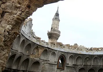 Halep'te namaz vakti cami bombalandı!