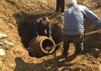 Malatya’da 2 bin yıllık küp bulundu