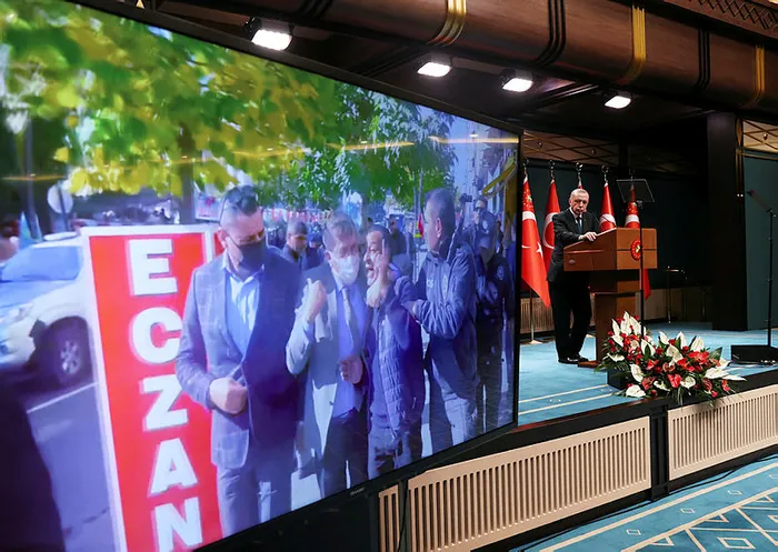 Başkan Erdoğan'dan şehit ailesine küfür eden Lütfü Türkkan'a çok sert tepki! "Rezillik terbiyesizlik alçaklık" - 3