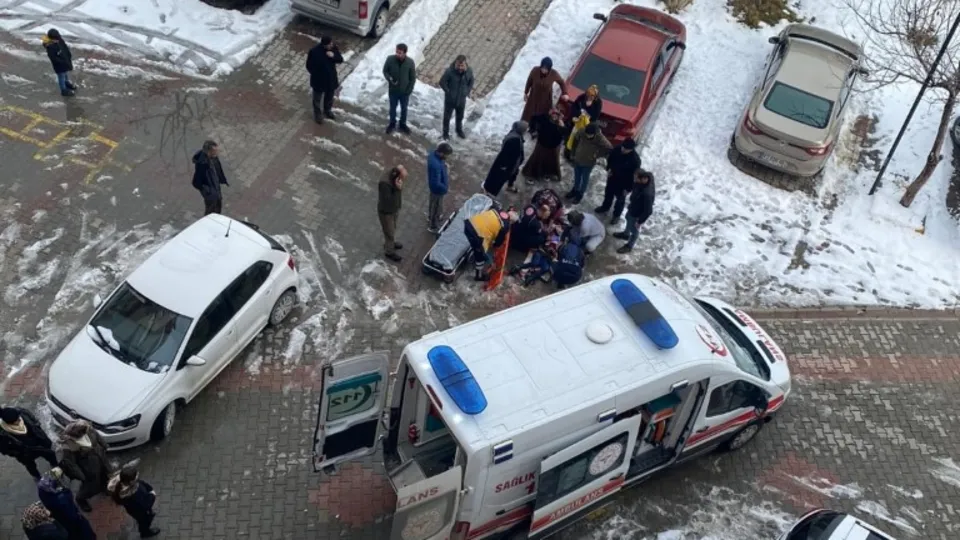 Van’da vahşet: Köpeğin saldırdığı 9 yaşındaki Mete Durna öldü | Caminin imamı olayı anlattı: Boğazını ısırıyordu