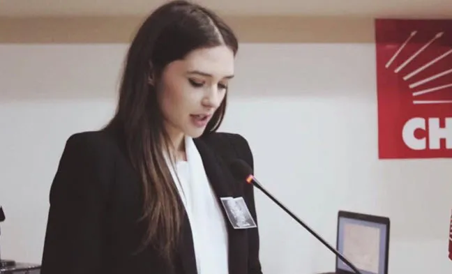 CHP'li Ekrem İmamoğlu Miss Turkey güzellik yarışmasına katılan 24 yaşındaki Özge Türkyılmaz'ı danışman yaptı - 1