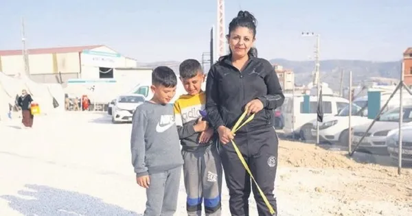 1677746046908.jpeg Hatay’da anne ve 3 çocuğunu böyle kurtardı! “Onun sayesinde hayattayız” - 5
