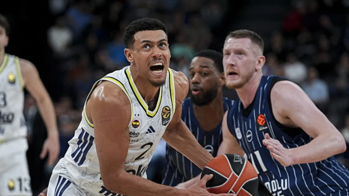 Euroleague'de kanarya rüzgarı! Fenerbahçe Beko rakibi Anadolu Efes'i devirdi
