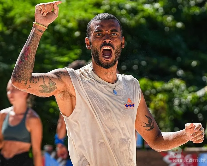 Survivor'da yasak aşk iddiası: Efecan Dianzenza eski eşine şarkı yaptı! 2