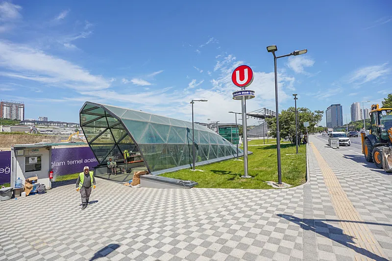 Türkiye Yüzyılı'na yakışır eser! Halkalı-İstanbul Havalimanı-Gayrettepe Metro Hattı açılış töreni - 1