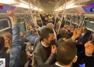 Metroda sırt sırta yolculuk