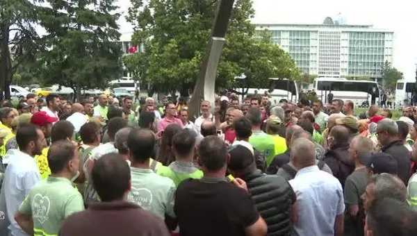 İşçilerin isyanı büyüyor! CHP’li İBB Ağaç AŞ’den çıkarılan emekçilerden Ekrem İmamoğlu’na tepki