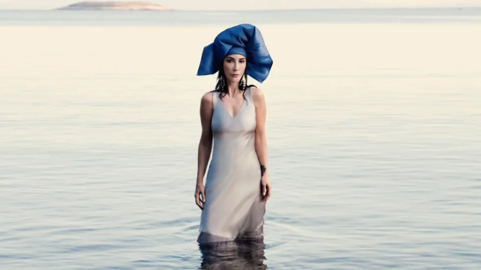 Hande Yener'den rekor fiyata anlaşma!