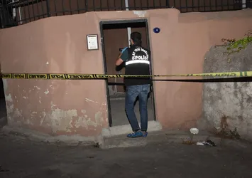 İzmir'de cani evlat dehşet saçtı! Kemoterapi gören babasını katletti