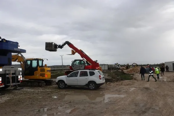Arnavutluk’ta Türkiye’nin söz verdiği hastanenin yapımına başlandı