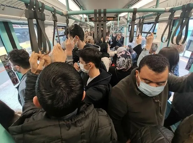 Son dakika: Bağcılar-Kabataş tramvayında tıka basa yolculuk! Sosyal mesafe hiçe sayıldı - 1