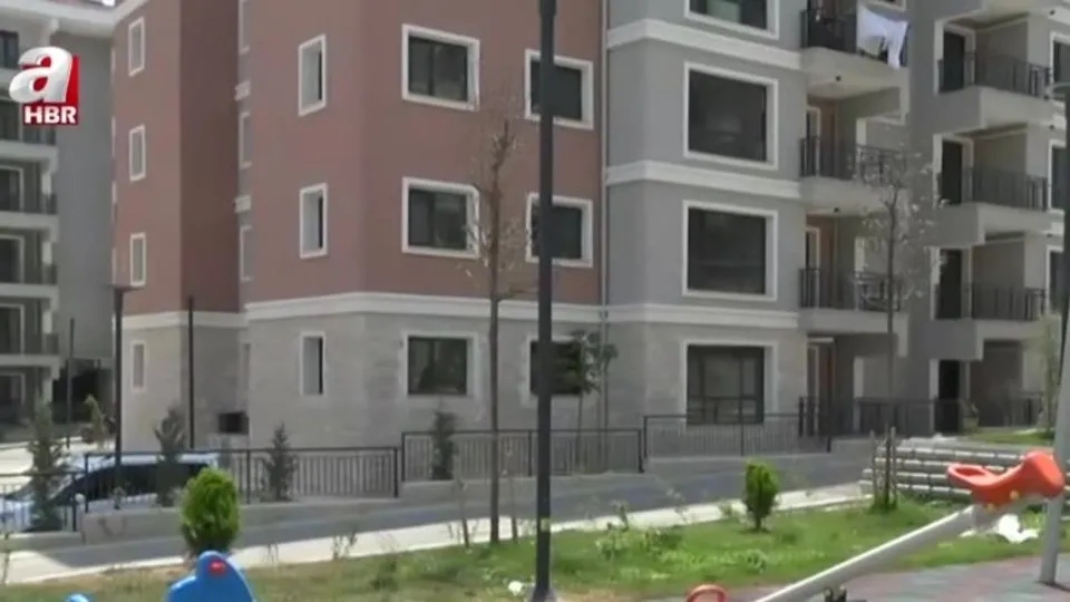 Deprem bölgesinde konut teslimleri artıyor