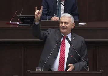 Başbakan Yıldırım'dan bozkurt işareti açıklaması