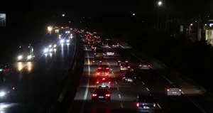 Tatilciler geri dönüyor! Yollarda yoğun trafik