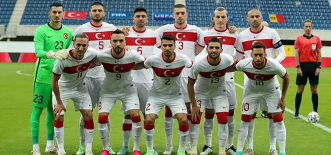 Hakan Çalhanoğlu’nun menajerine ulaşan 3 teklif! EURO 2020 kadrosuna yönelik ilk resmi teklif yapıldı