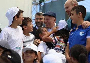 TÜGVA yaz okullarıyla 429 bin öğrenciyi geleceğe hazırladı