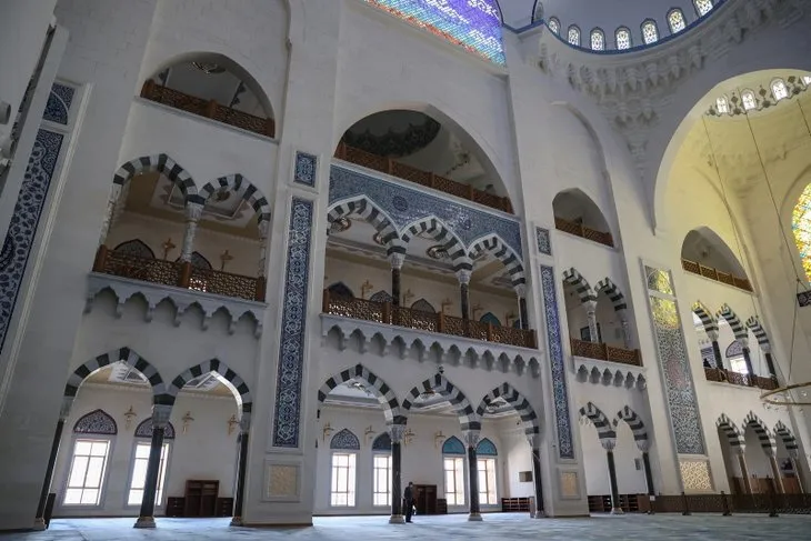 Milyonlar Büyük Çamlıca Camii’ne akın etti! 2 yılda 12 milyon ziyaretçiyi ağırladı