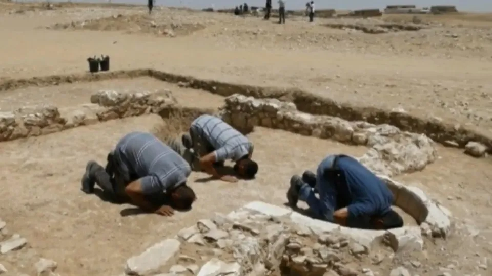 İsrail’de 1200 yıllık cami bulundu | Video
