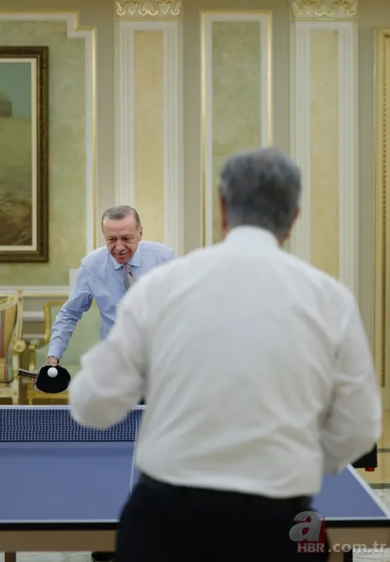 Başkan Erdoğan Kazak mevkidaşı ile masa tenisi oynadı