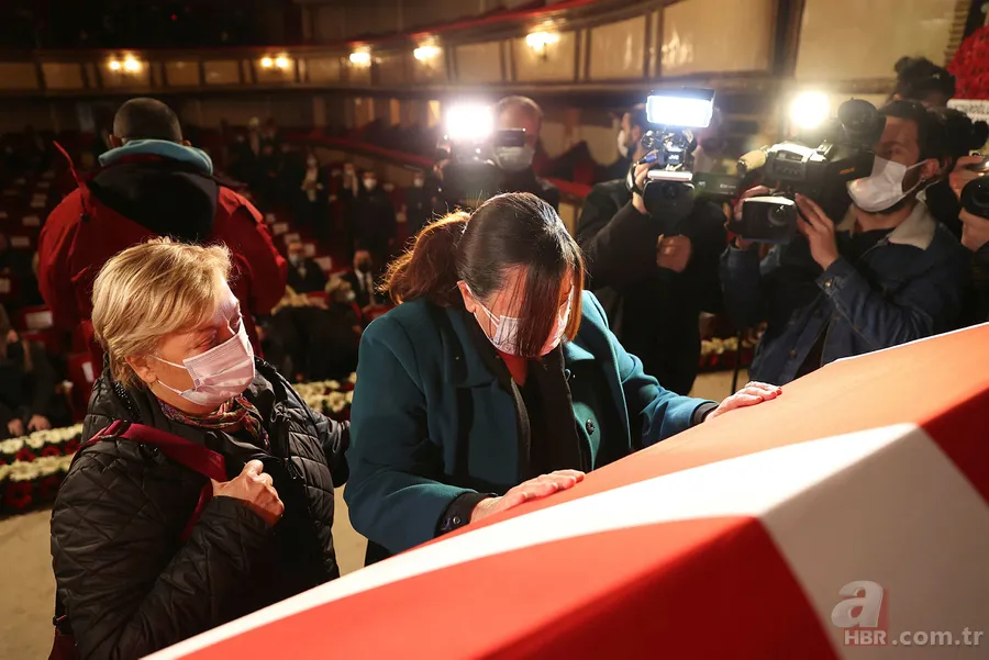 Esra Kazancıbaşı Öztekin'in eşi Rasim Öztekin'e vedası yürek yaktı 10