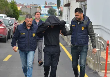Adana'da koronavirüsle ilgili "tahlil sonucunuz pozitif çıktı" mesajları atan memur tutuklandı