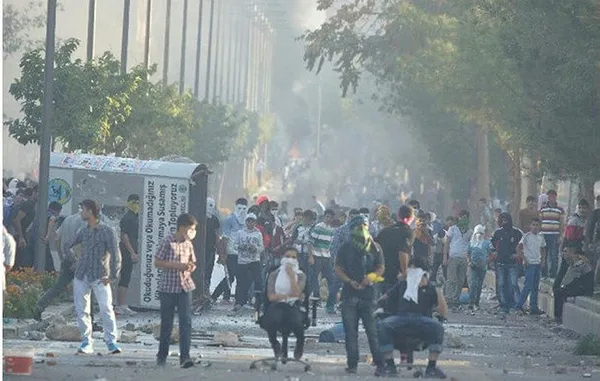 "Demirtaş serbest kalsın" diyen Kılıçdaroğlu ailelerin sesine kulak ver: Acımız asla dinmez - 2