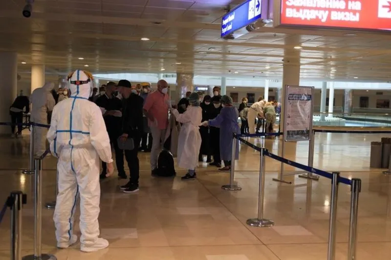 Turkiye Ye Ilk Ucak Almanya Dan Yolcular Antalya Ya Akin Etti