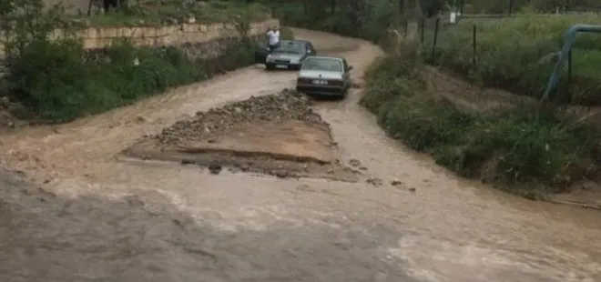 Nevşehir’de sel felaketi! Vatandaşlar iş makinalarıyla kurtarıldı