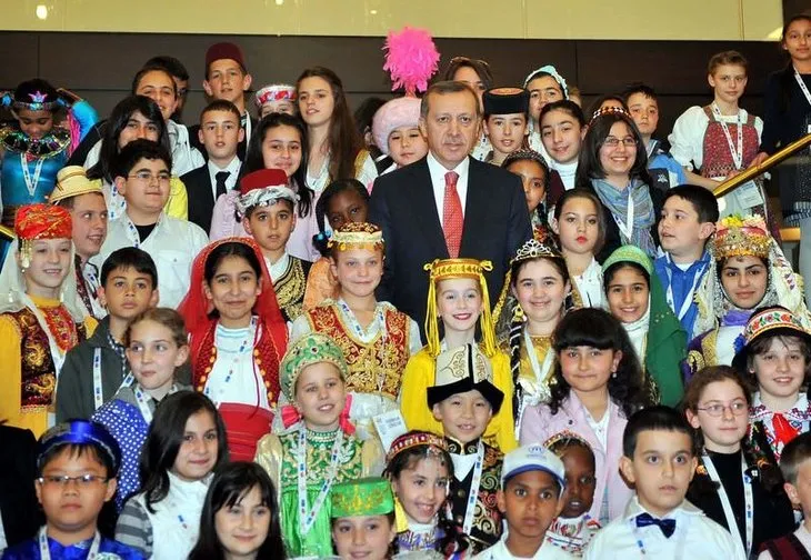 Başbakan Erdoğan Dünya  çocuklarıyla buluştu